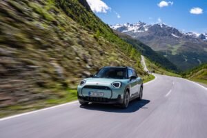 Der MINI Aceman SE: Vollelektrischer Crossover für urbanen Fahrspass.